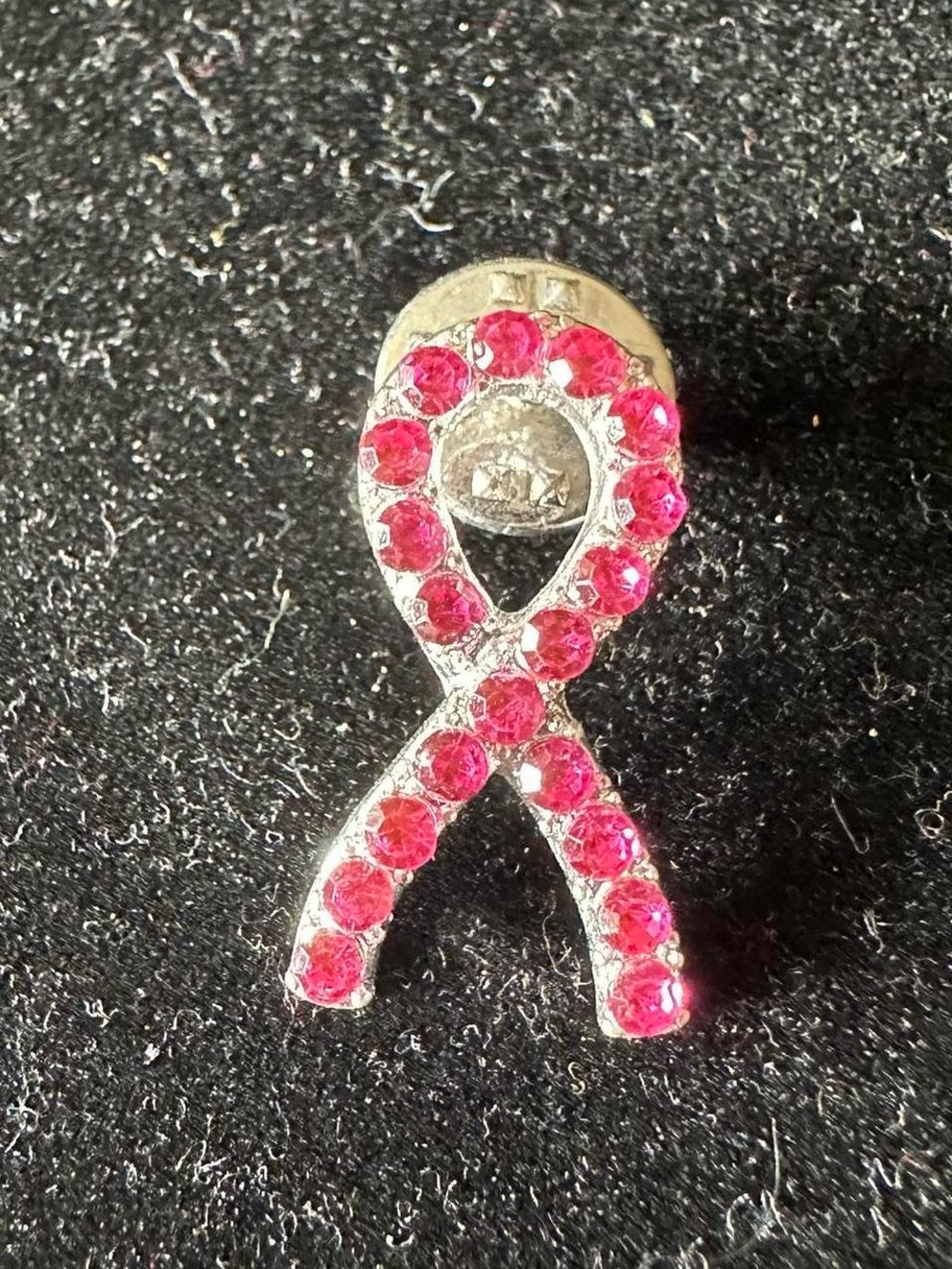 Vintage breast cancer pin ribbon rhinestone brooch pin.